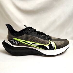 Nike Air Zoom Gravity Athletic Sneakers (M Size 8)